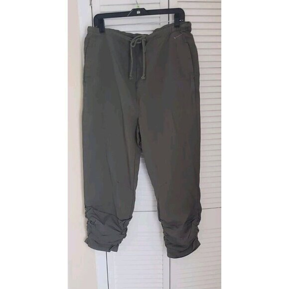 NEW FREE PEOPLE LIGHT PARACHUTE  ARMY GREEN PANTS SZ SMALL - Picture 4 of 10